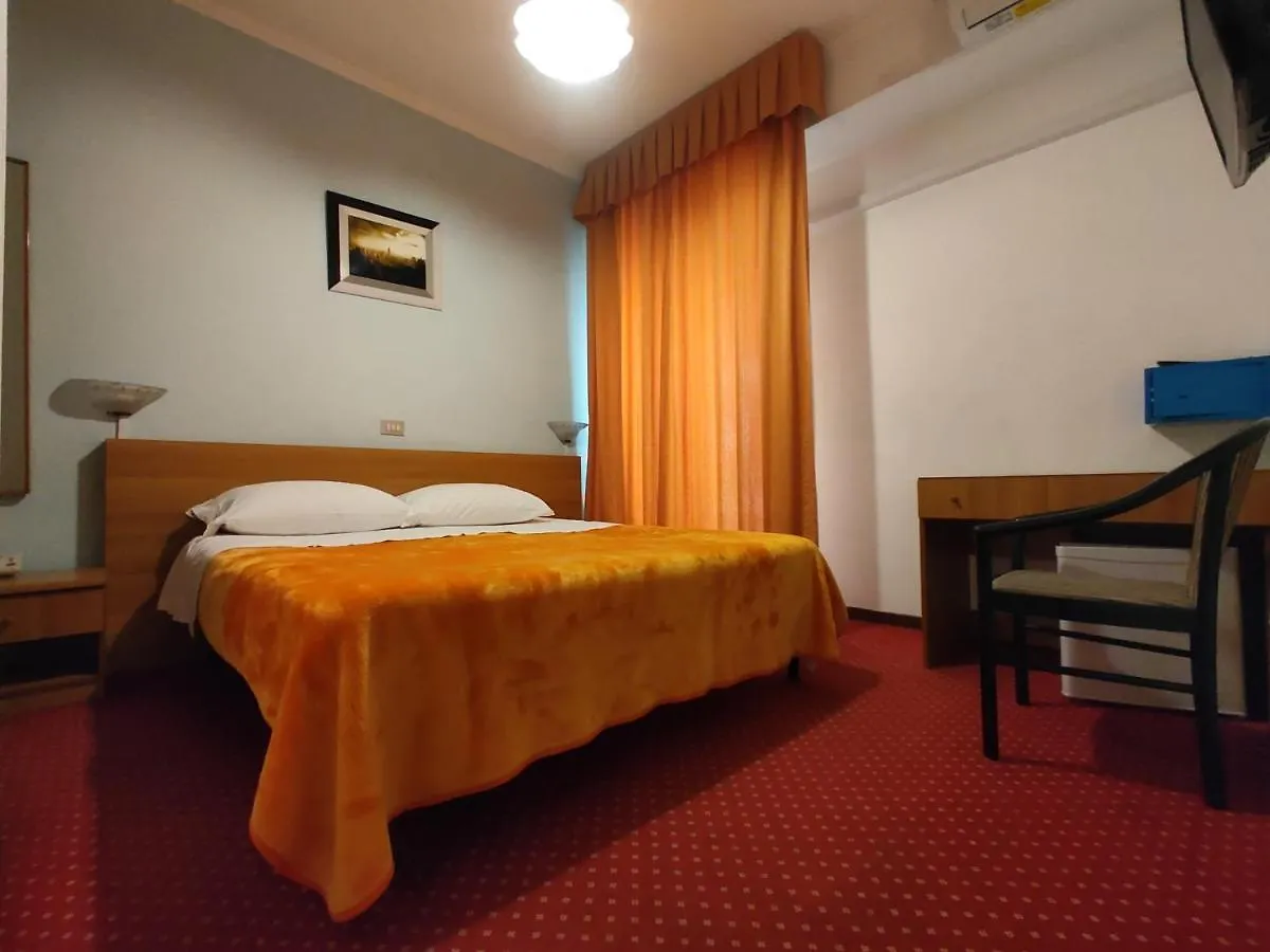 Hotel Sorriso Санремо 3*,  Италия